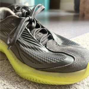 Rad Global V1 training shoes